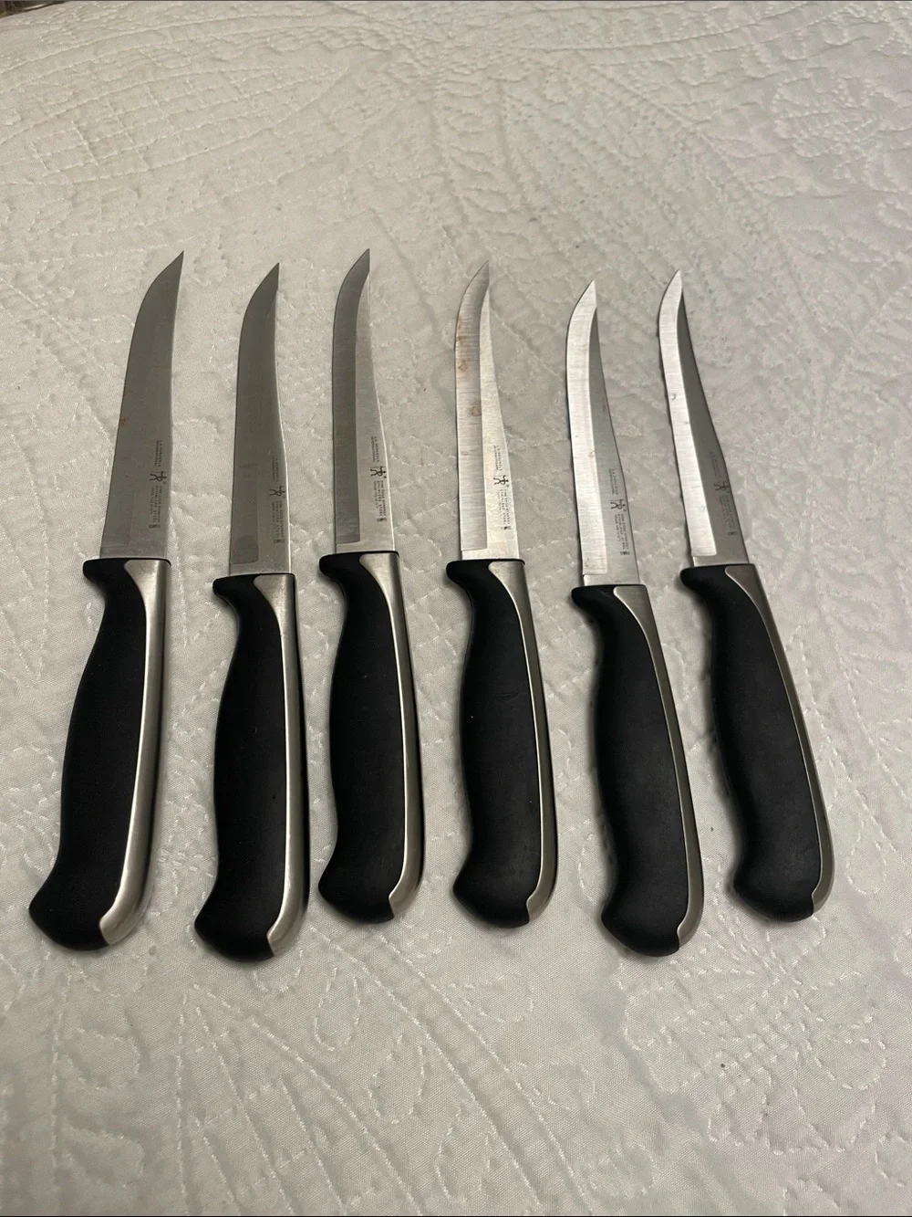 J. A. HENCKELS International Fine Edge Synergy EVEREDGE Steak Knives Set of 6